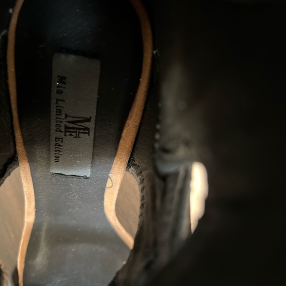 Gorgeous Mia Limited Edition genuine leather sandals - Picture 6 of 14